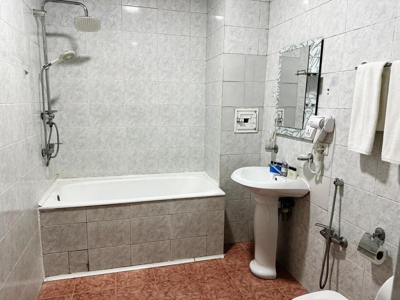 Avi Hotel 巴库 外观 照片