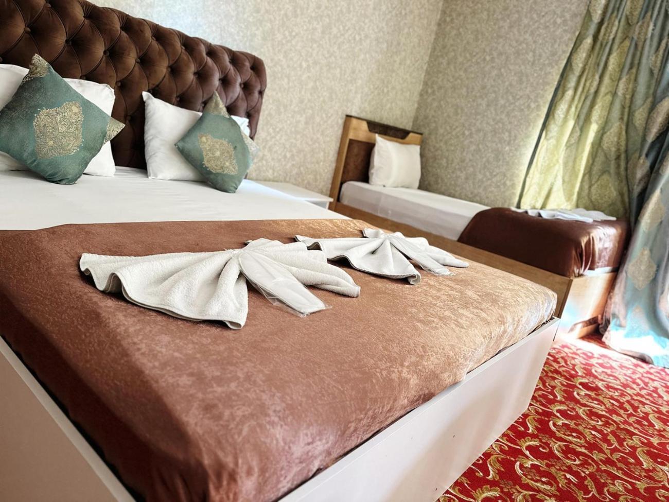 Avi Hotel 巴库 外观 照片