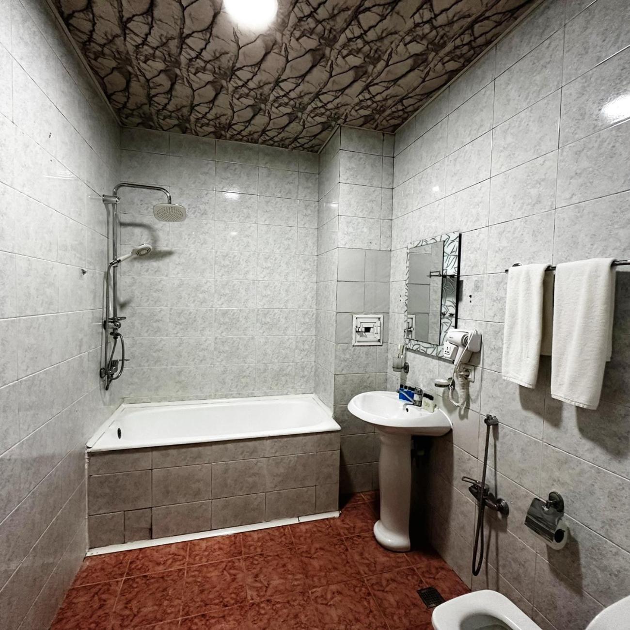 Avi Hotel 巴库 外观 照片